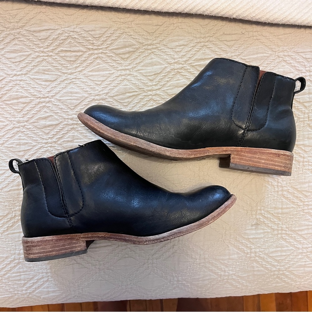 Kork-Ease Velma Leather Ankle Boots